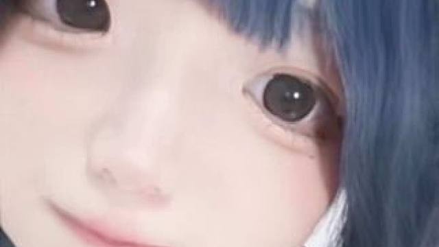 不准跟别的女生讲话不准发微信不准发imessage不准续火花不准呼吸同一空气10米开外不准有女生
#