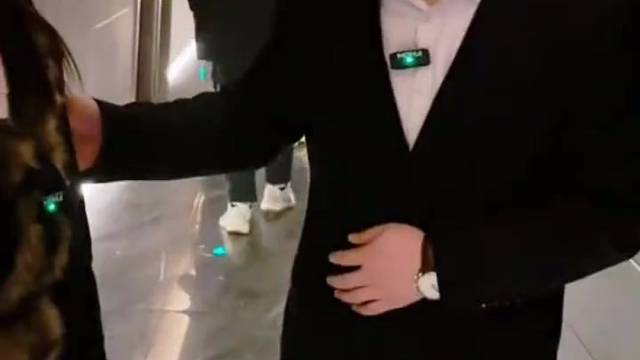 你应该是很紧张女士吧