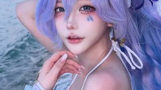 大海的美丽在于她的深沉 摄影：