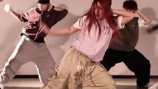 我们永远都拥有明媚向上的生命力！