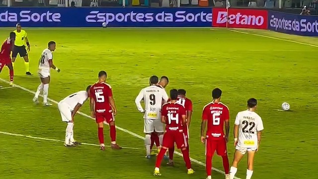 内马尔对于点球的把握还是不减当年啊内马尔对于点球的把握还是不减当年啊