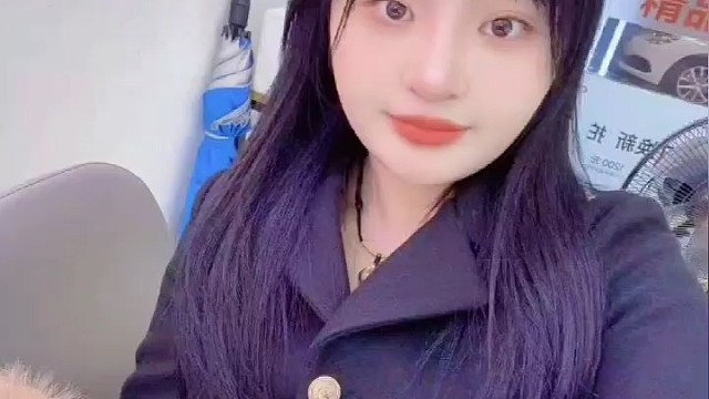 今日闪婚；
姓名：小徐
年龄：24
生肖：羊
身高：155
体重：93
工作