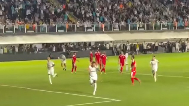 内马尔破门宣泄，全力冲击世界杯