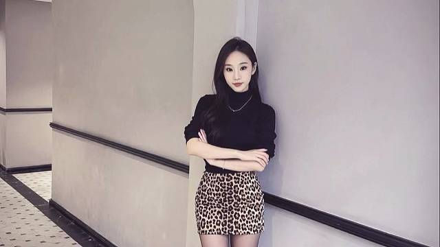 你总觉得外面的野花香 可是你不知道已经有人觊觎你的玫瑰很久了