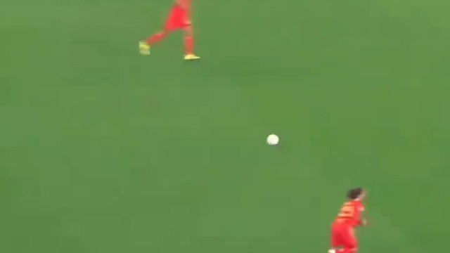 来自那不勒斯的简洁快攻！