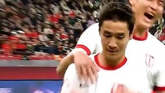 致敬帕尔默，韦世豪迷惑点球破门 足球咕起来