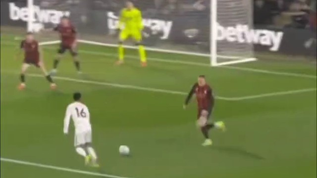 红魔险破门，樱桃反击立刻还以颜色