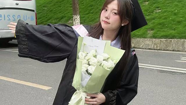 青春是本太仓促的书