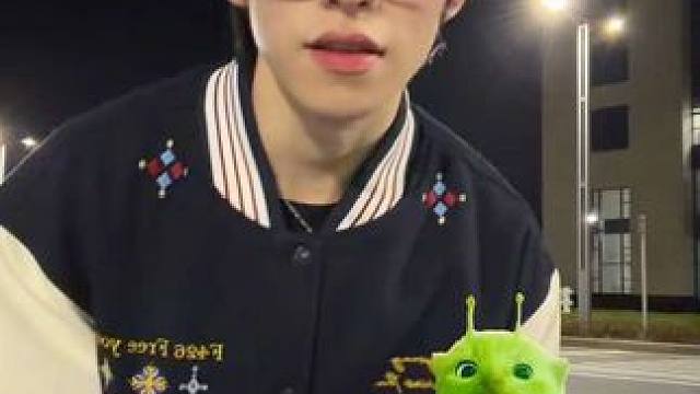 今天叫了个伙计陪我