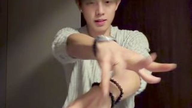 勾勾手指你不就过来了