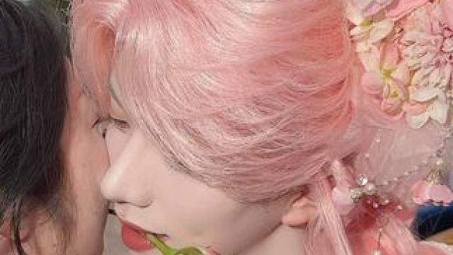 小狐狸唯一擅长的事情 就是让姐姐开心