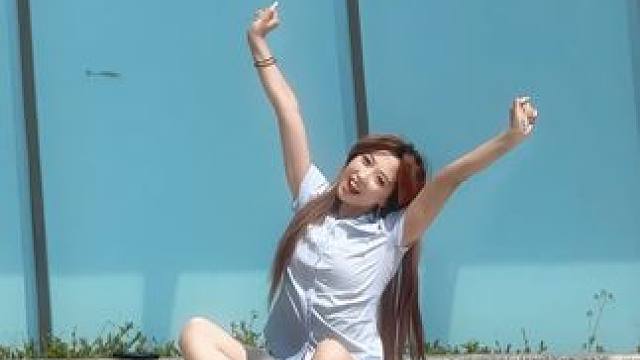 少一双水晶鞋，哪里领？