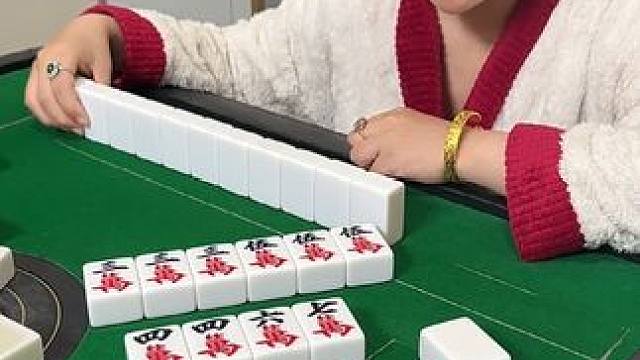 这牌胡的不对吗？