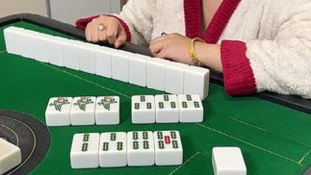 四条你告诉我怎么胡？