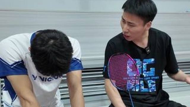 打自己人就来劲？窝里横是吧！