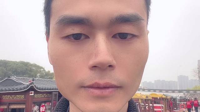 凤城河开凿于后周显德五年958年，为古泰州护城河
