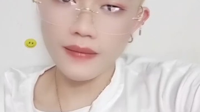 路在自己脚下，没人可以决定你的方向