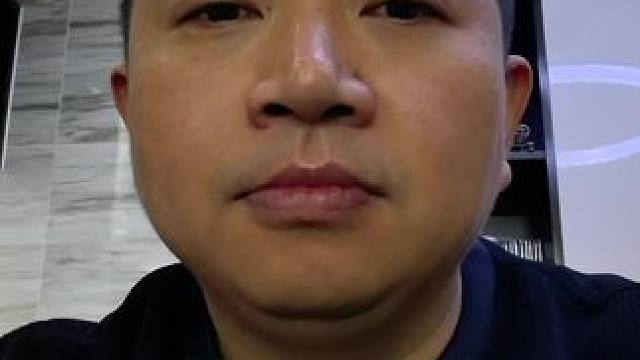 电脑修好了 原来是cpu水冷坏了。