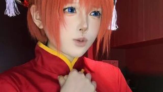 我们卡古拉酱就是这么爱演戏的小女孩
