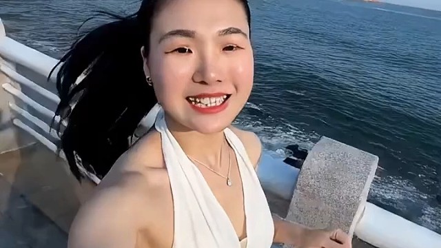 海边漫步的快乐谁懂啊 #vlog我的日常 #日常闲拍 #这个小姐姐很哇塞