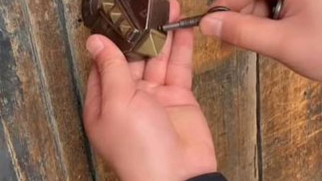 这把古锁除了我，没人能打的开 这把古锁除了我，没人能打的开