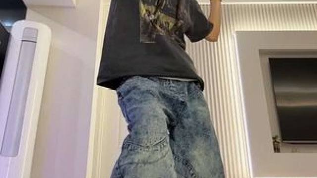 最近又把比伯的歌翻出来循环听的举手