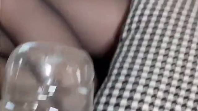 牙套妹，奈何美色