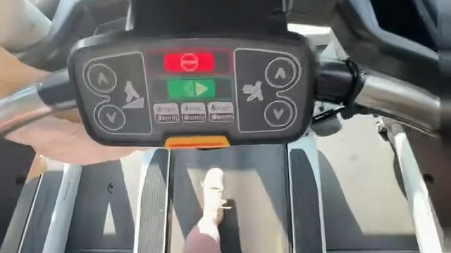 浅浅消化一下准备午睡啦，晚上八点月溪直播间约哟