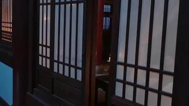 师姐，请留步