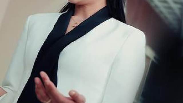 互换身体后，女上司替我整顿职场