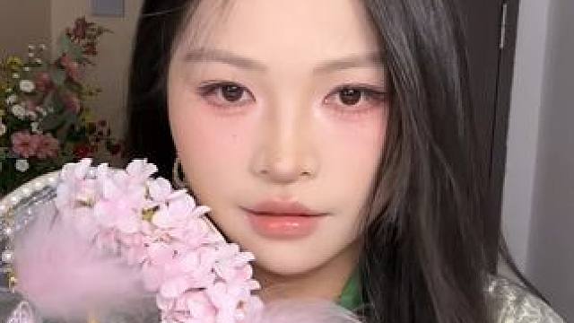 沉浸式国风淡颜蜜桃妆教来喽，有手就会！