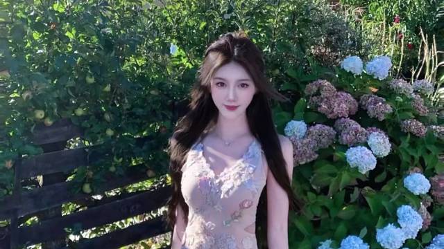 深情不及久伴 月初见~