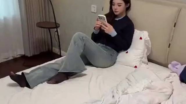 都裤里丝了，还不上