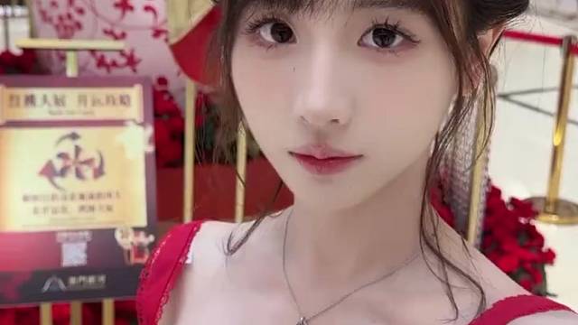 小姐姐好可爱啊