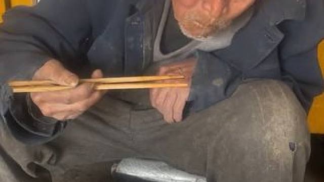 谁说山西人只爱吃面食的？90多岁爷爷三天九顿大米饭也吃不腻。 #