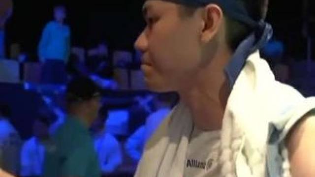 “总会有更厉害的人走在你的前面，而他的选择是站起来，加速，超过他们”——李梓嘉
