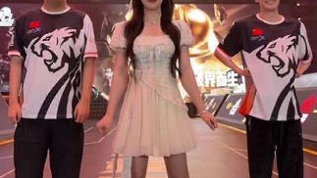 只不！看看这次又喊来了谁！（还想看我来谁来告诉我吧）
