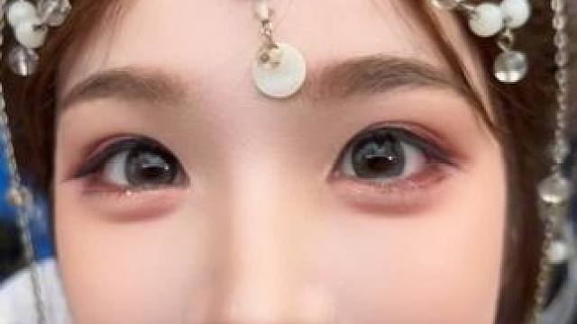 平等的惩罚每一个不看我镜头的人