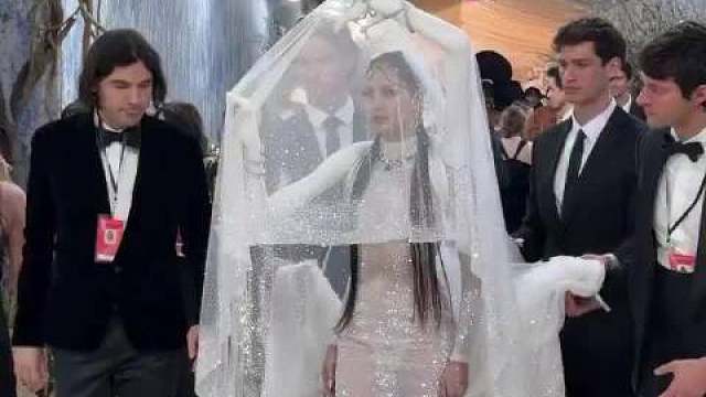 260505 MetGala2026年红毯活动LALISA相关视频多则

cr.Entertainm