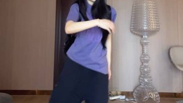 展示穿搭中