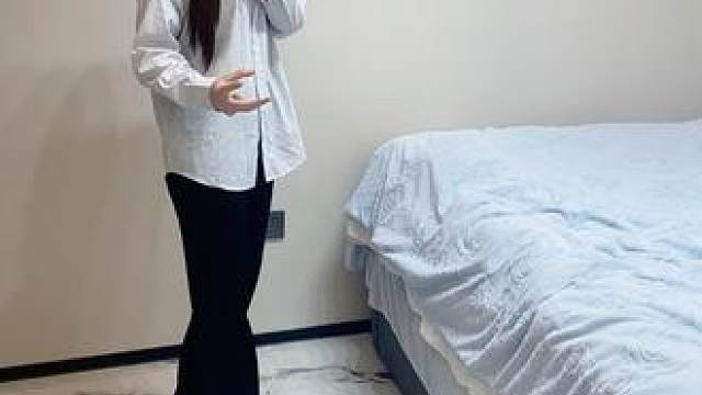 心里有痛 嘴里咽下，咬碎牙也要开成花…