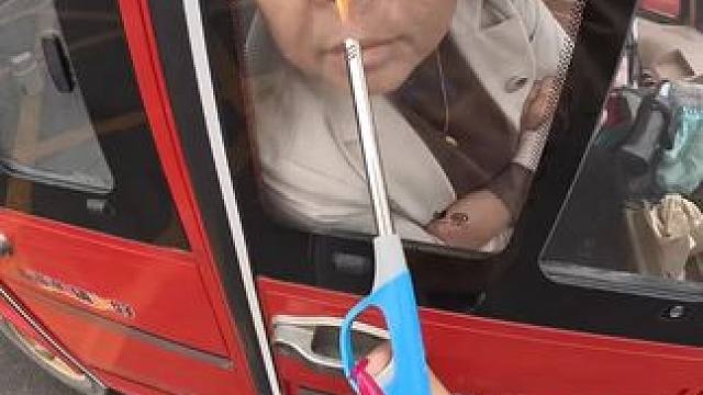 大娘不用谢，看到你醒了我就放心了 大娘不用谢，看到你醒了我就放心了