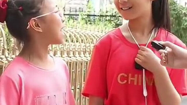 清华大学录取通知书和一个亿，看小学生们会怎么选择？