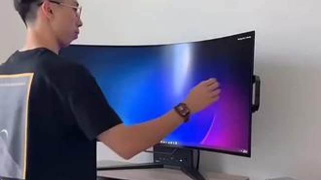 曲面显示器真的能当直面显示器使用？颠覆你认识