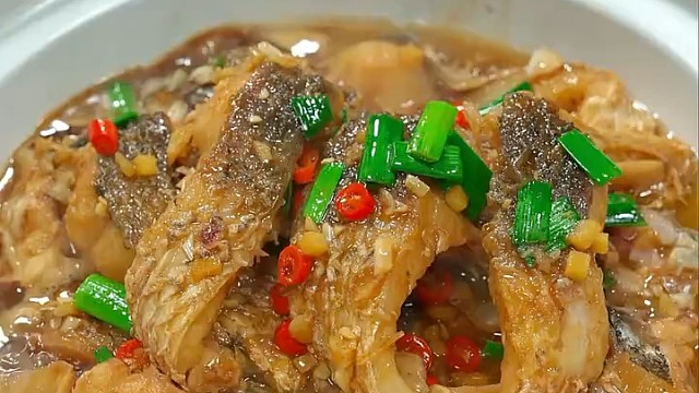 红烧草鱼做法