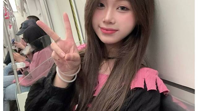 当我抬起头你正看向我