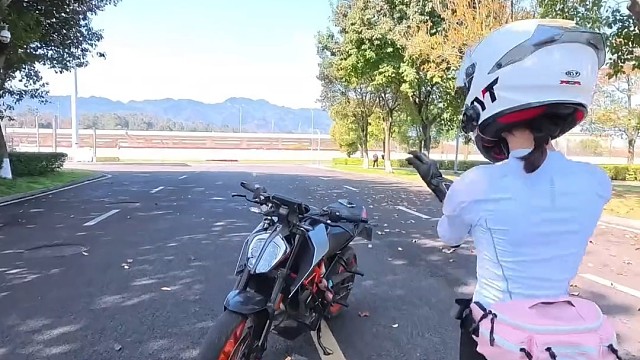 超飒女骑士