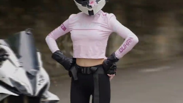 超飒女骑士
