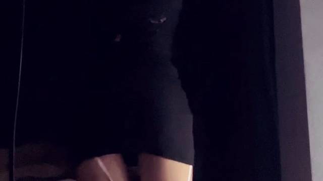 嗯