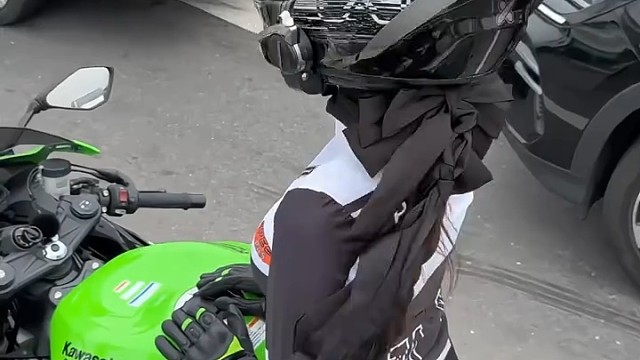 超飒女骑士